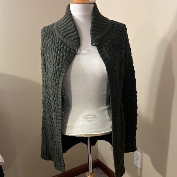 Vince Army Green Alpaca Wool Blend Sweater Sz XS - Picture 6 of 8